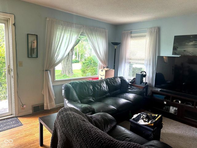 1000 Meadow Lane, Greencastle, IN 46135