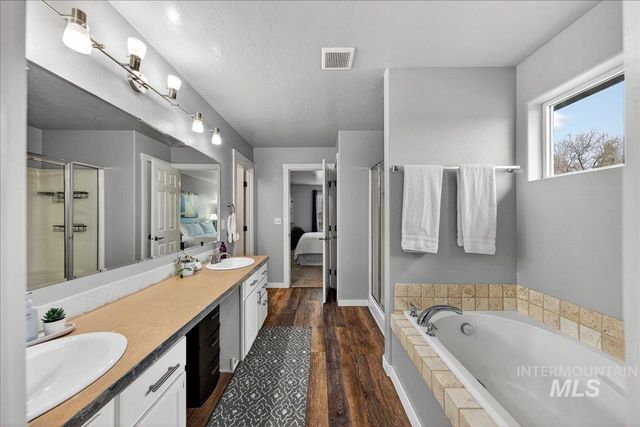 496 W Quaking Aspen, Kuna, ID 83634