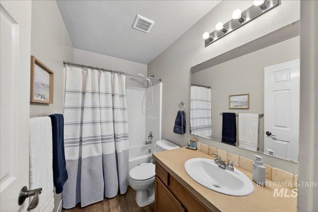 496 W Quaking Aspen, Kuna, ID 83634