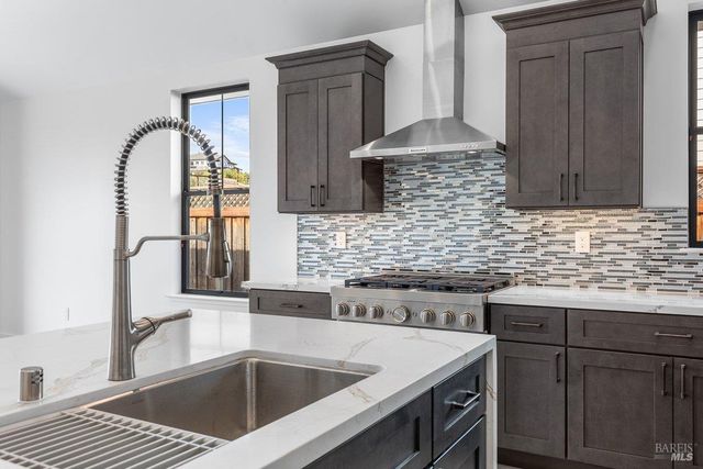 3727 Paxton Pl, Santa Rosa, CA 95404