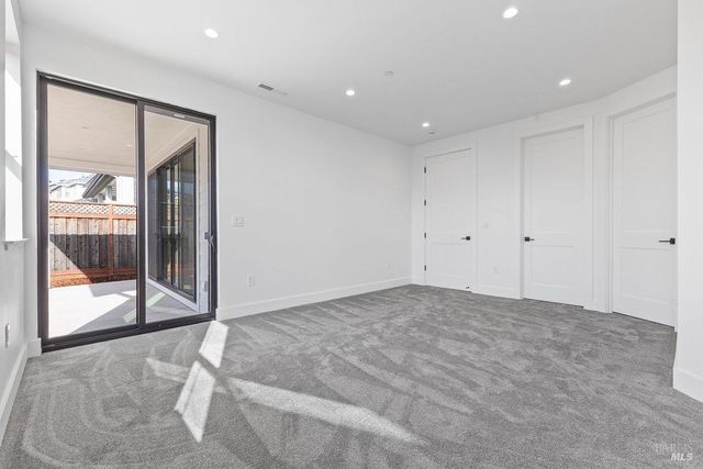 3727 Paxton Pl, Santa Rosa, CA 95404