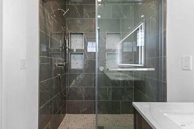 3727 Paxton Pl, Santa Rosa, CA 95404