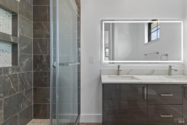 3727 Paxton Pl, Santa Rosa, CA 95404