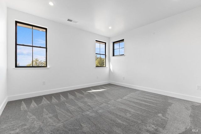 3727 Paxton Pl, Santa Rosa, CA 95404