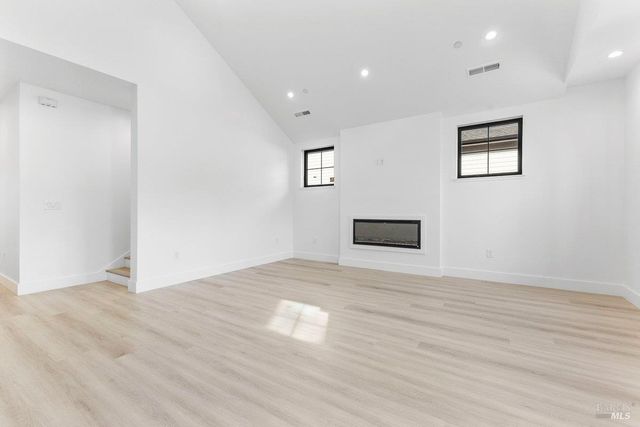 3727 Paxton Pl, Santa Rosa, CA 95404