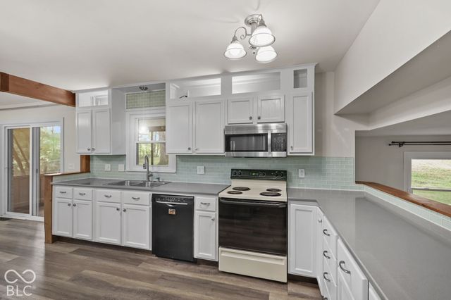 2991 Jay Dee Lane, Greenwood, IN 46143