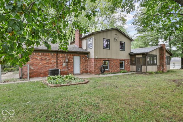 2991 Jay Dee Lane, Greenwood, IN 46143