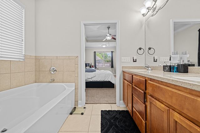 134 Crab Apple Avenue, Crestview, FL 32536