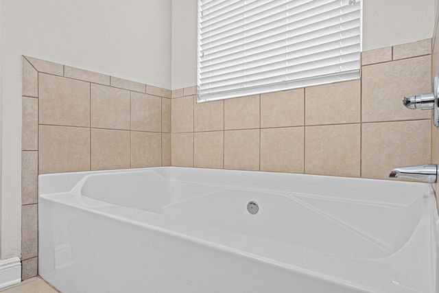 134 Crab Apple Avenue, Crestview, FL 32536