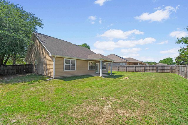 134 Crab Apple Avenue, Crestview, FL 32536