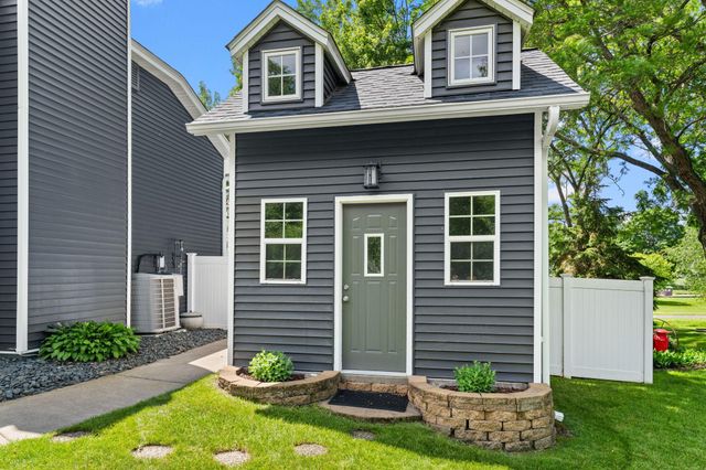 9486 Van Buren Street NE, Blaine, MN 55434