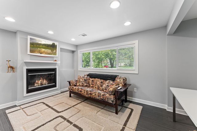 9486 Van Buren Street NE, Blaine, MN 55434