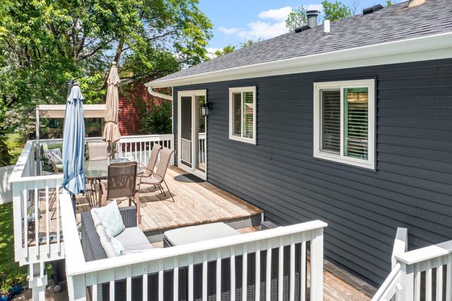 9486 Van Buren Street NE, Blaine, MN 55434