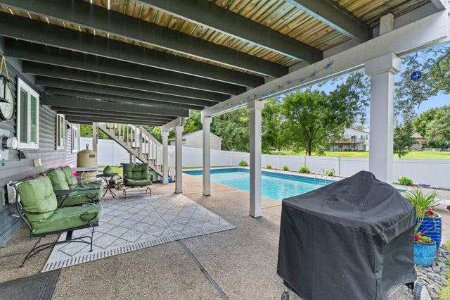 9486 Van Buren Street NE, Blaine, MN 55434