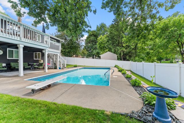 9486 Van Buren Street NE, Blaine, MN 55434