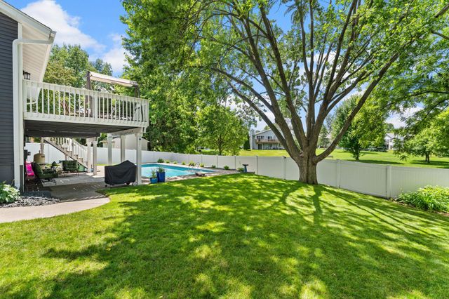 9486 Van Buren Street NE, Blaine, MN 55434