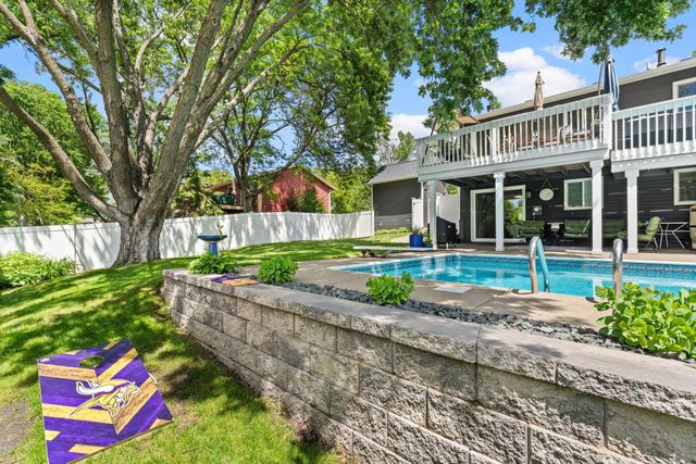 9486 Van Buren Street NE, Blaine, MN 55434