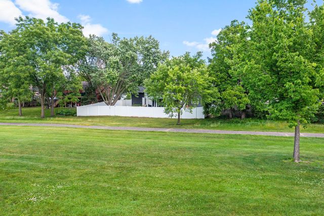 9486 Van Buren Street NE, Blaine, MN 55434