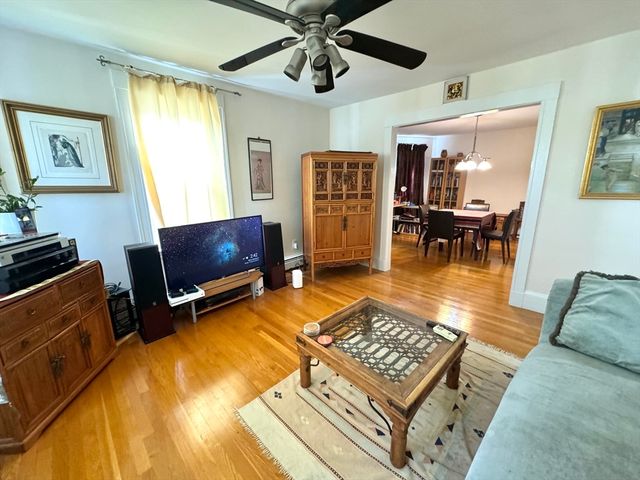 24 Madison Ave 3, Cambridge, MA 02140