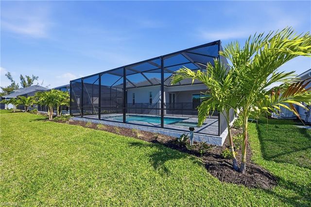 15721 Raveneli CT, Fort Myers, FL 33908