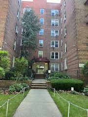 221 McDonald Ave Avenue 1G, Brooklyn, NY 11218