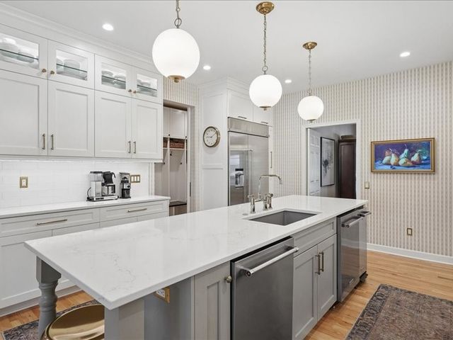 12955 Woodlands Parkway, Clive, IA 50325