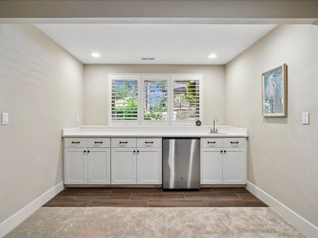 12955 Woodlands Parkway, Clive, IA 50325