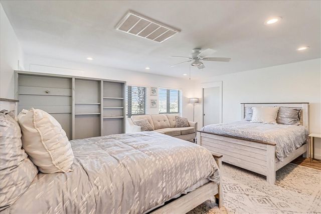 236 Dolphin Lane, Port Aransas, TX 78373