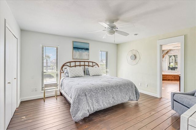 236 Dolphin Lane, Port Aransas, TX 78373