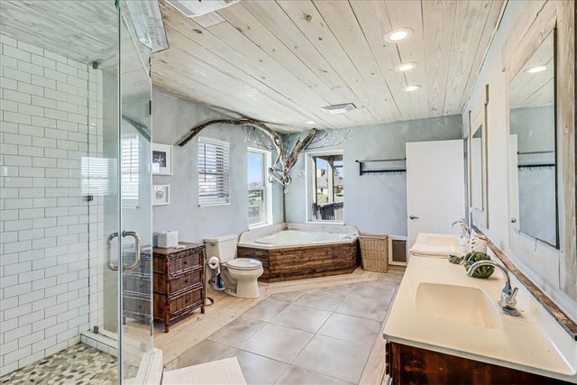 236 Dolphin Lane, Port Aransas, TX 78373