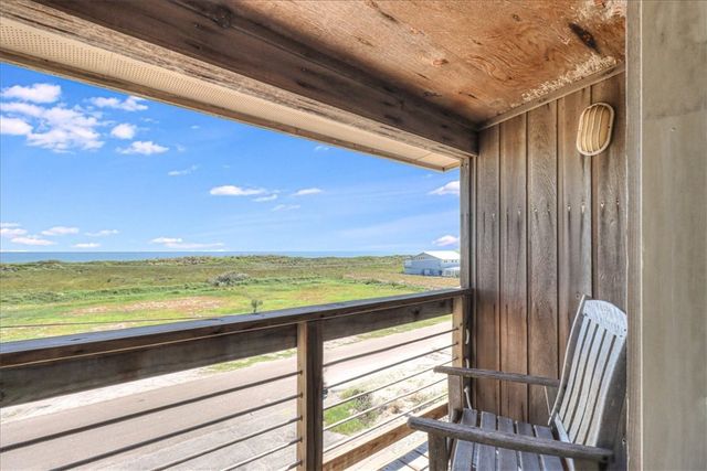 236 Dolphin Lane, Port Aransas, TX 78373