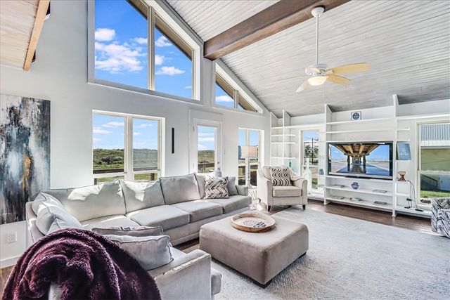 236 Dolphin Lane, Port Aransas, TX 78373