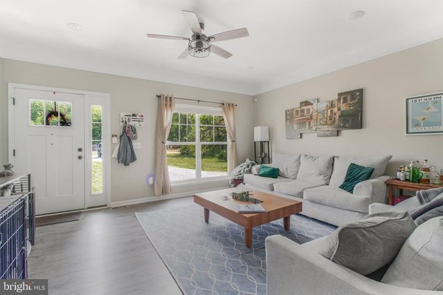 7264 MACEDONIA RD, Woodford, VA 22580