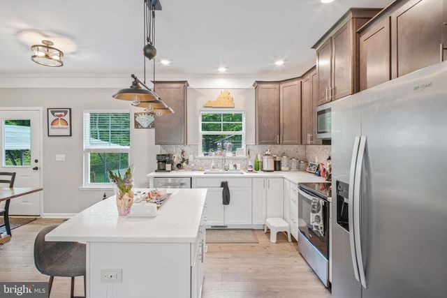 7264 MACEDONIA RD, Woodford, VA 22580