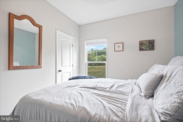 7264 MACEDONIA RD, Woodford, VA 22580