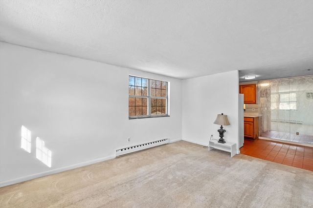 14 Leonard Rd 14, Boxborough, MA 01719