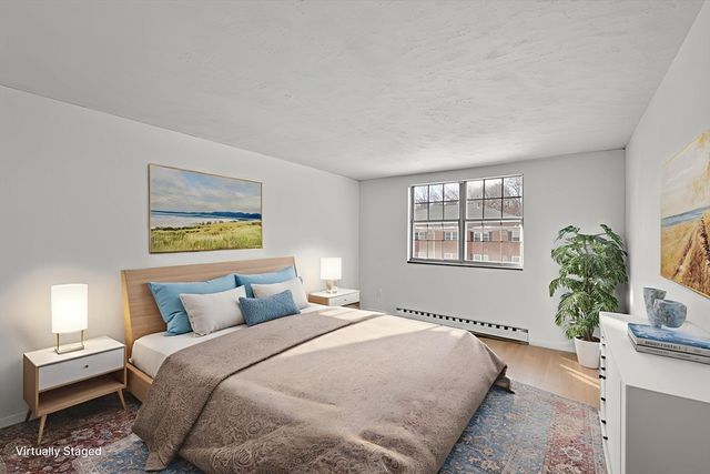 14 Leonard Rd 14, Boxborough, MA 01719