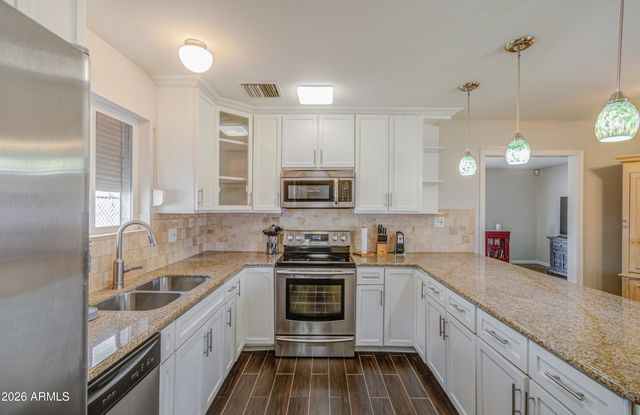 2077 W HIDALGO Avenue, Phoenix, AZ 85041
