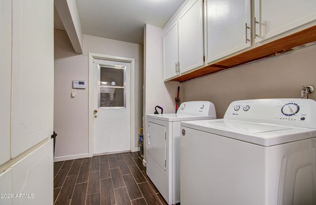 2077 W HIDALGO Avenue, Phoenix, AZ 85041