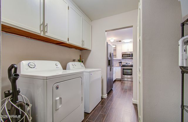 2077 W HIDALGO Avenue, Phoenix, AZ 85041
