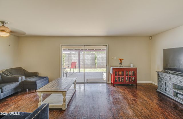 2077 W HIDALGO Avenue, Phoenix, AZ 85041