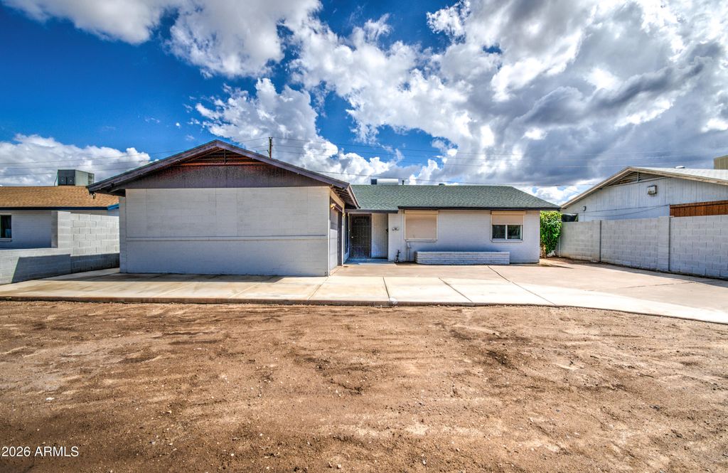2077 W HIDALGO Avenue, Phoenix, AZ 85041 — photo 3