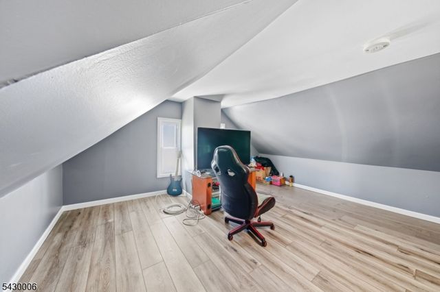 82 Pequannock St, Dover Town, NJ 07801