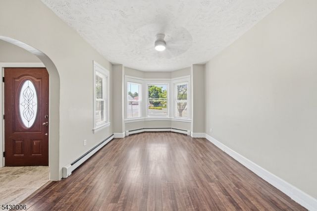 82 Pequannock St, Dover Town, NJ 07801