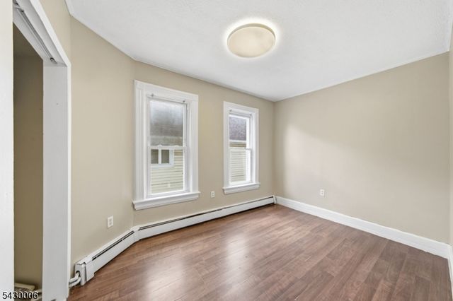 82 Pequannock St, Dover Town, NJ 07801