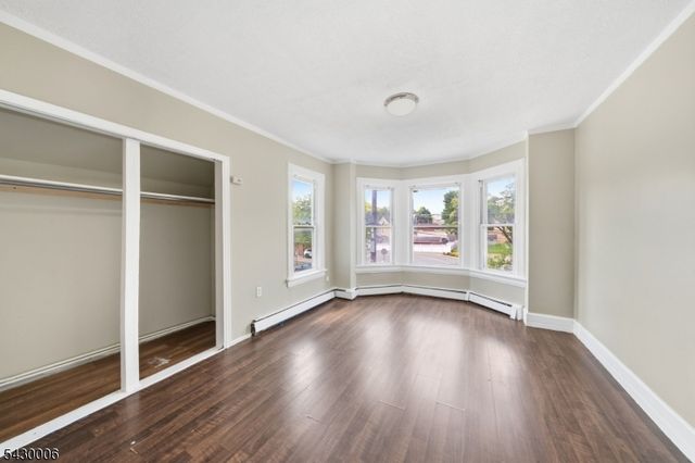 82 Pequannock St, Dover Town, NJ 07801