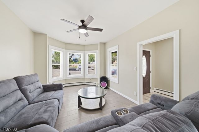 82 Pequannock St, Dover Town, NJ 07801