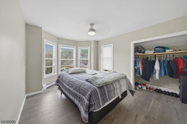 82 Pequannock St, Dover Town, NJ 07801