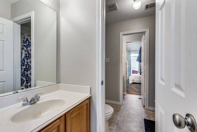 1121 Hidden Glen Court, Burleson, TX 76028