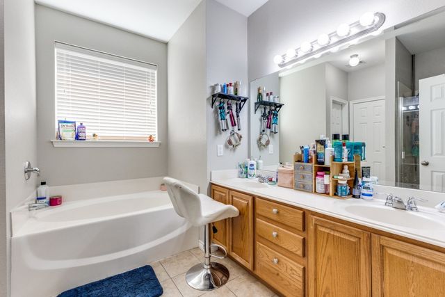 1121 Hidden Glen Court, Burleson, TX 76028